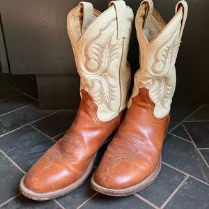 Tony Lama cowboy boots - sz US men’s 8 1/2
